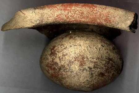 ruhuna_coin_pot2_terracotta_side